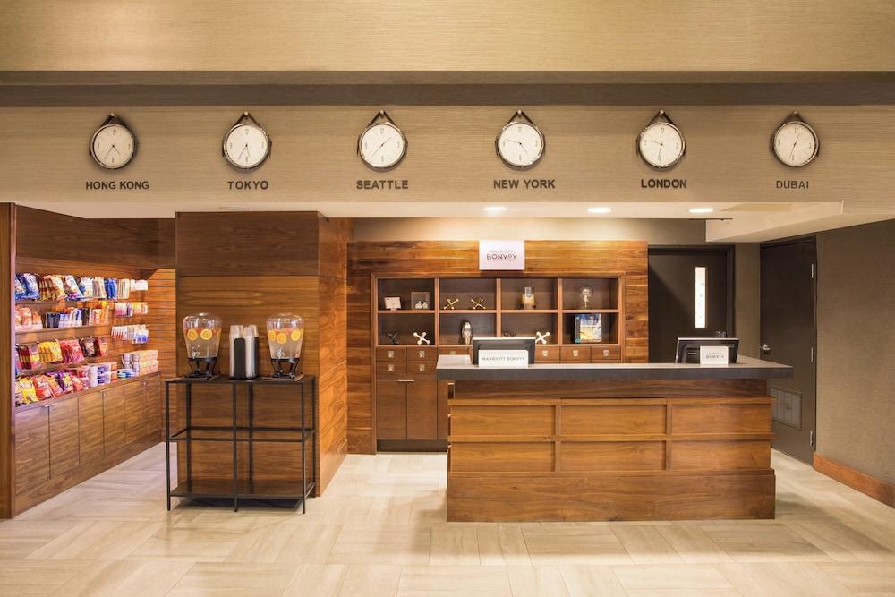 Four Points by Sheraton Downtown Seattle Center Reception