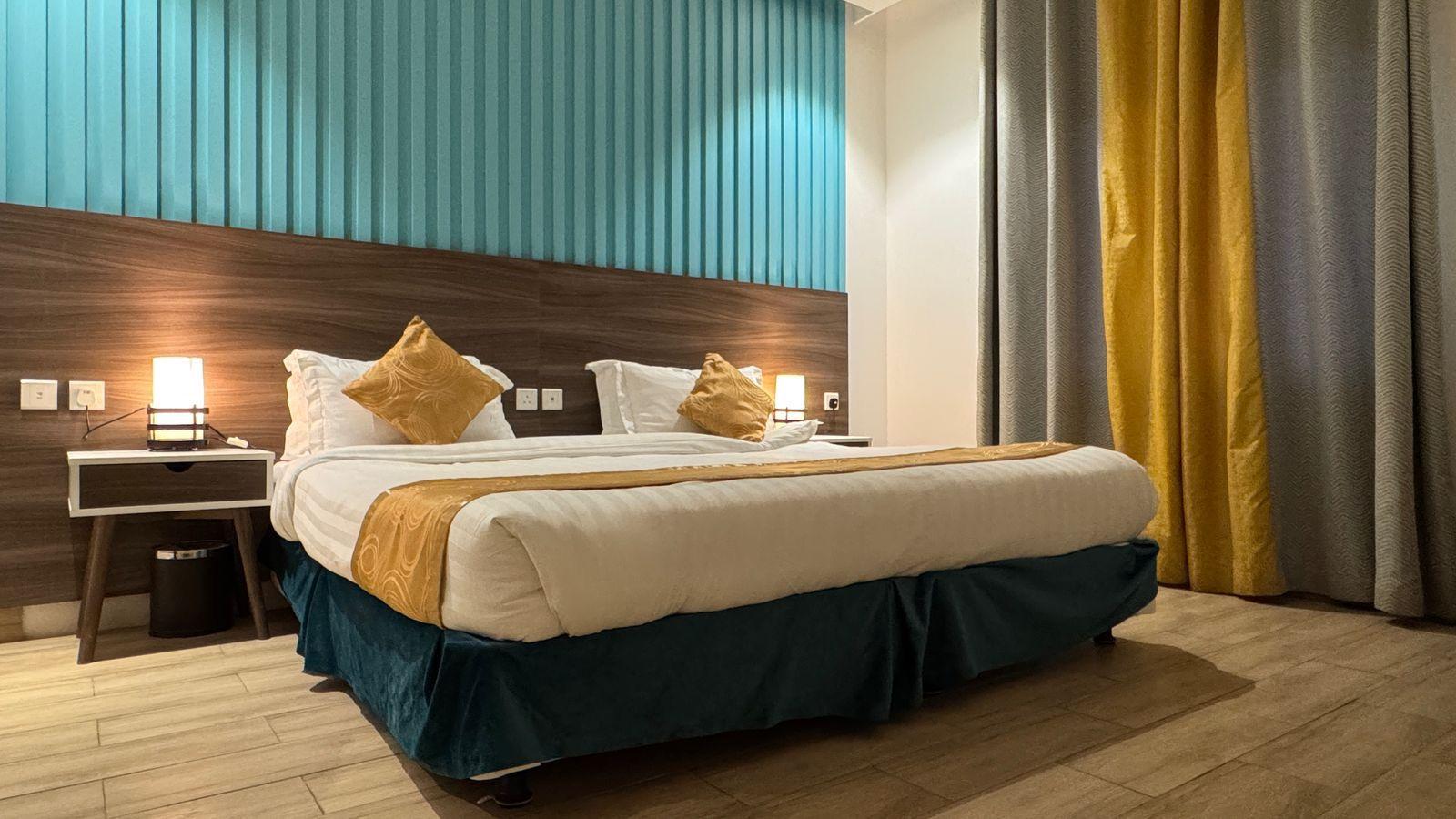Elegant Chalet with Comfortable and Simple Furniture | 5675 Bedroom
