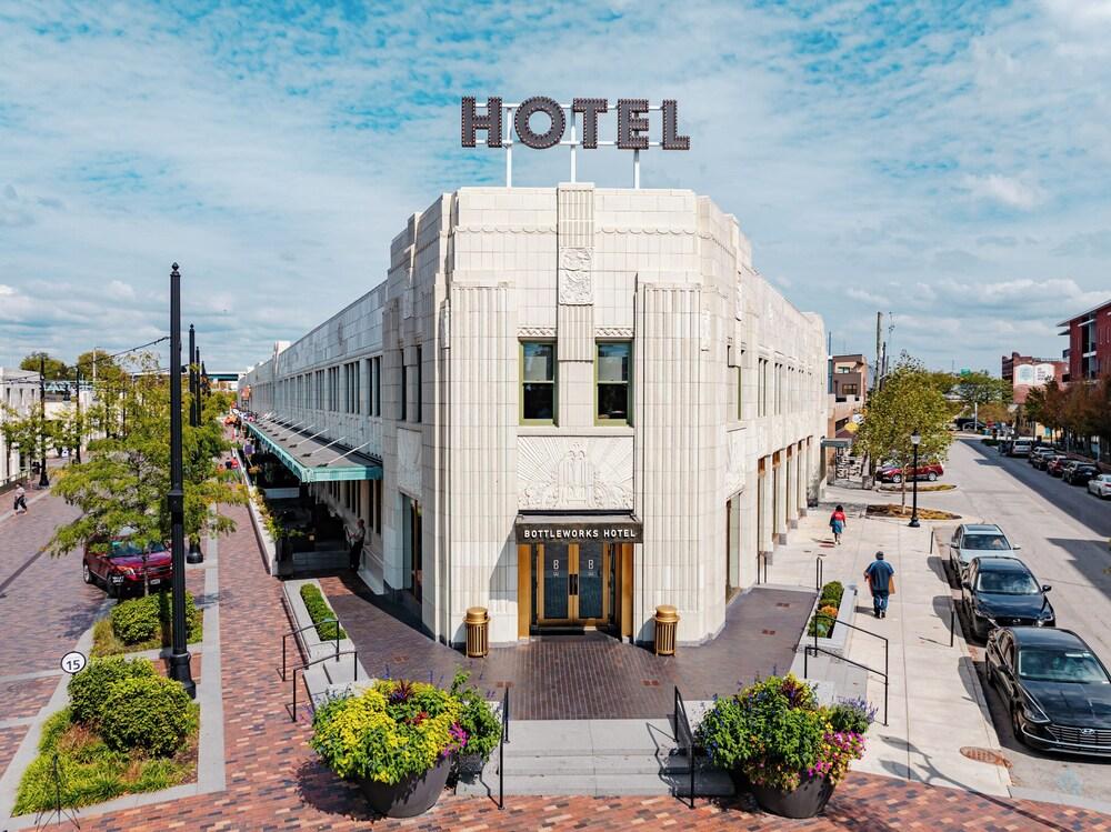 بوتلوركس هوتل