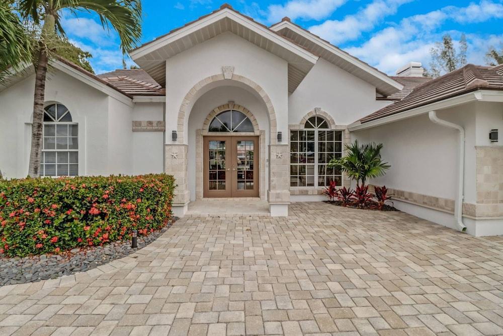 2203 كيب كوراي باي واي وي المنطقة الخارجية