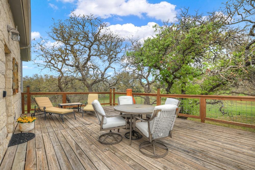 The Elizabeth Haus Upper Suite