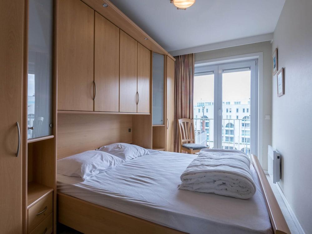 أبارتمنت إن تزيديك ويذ سي فيو غرفة