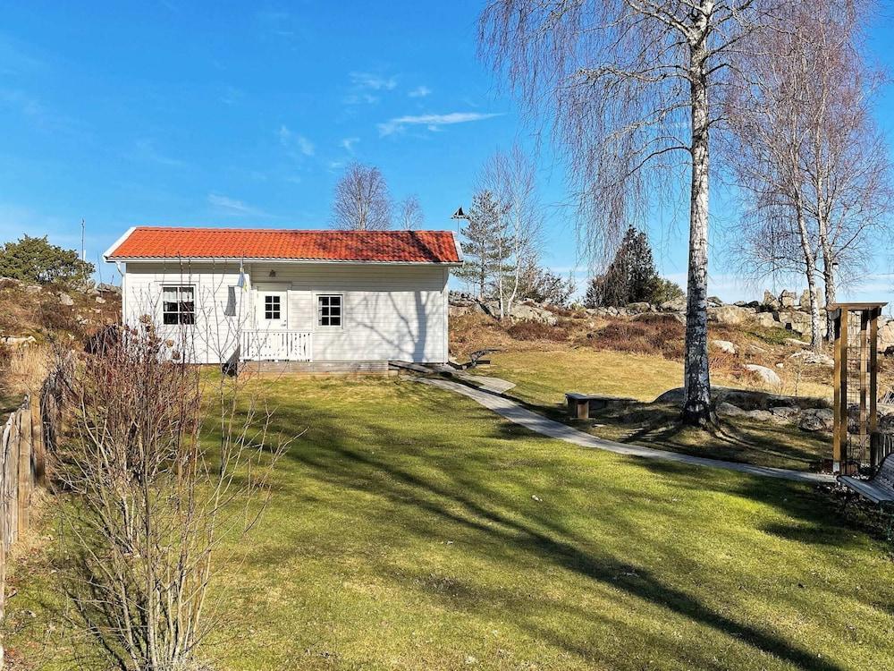 6 Person Holiday Home in Hoviksnas-by Traum