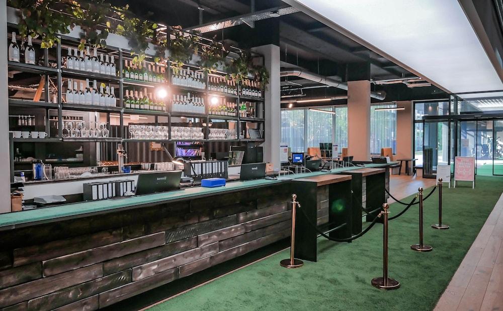 لوفتستيل هوتل هانوفر، بست ويسترن سيجنيتشر كوليكشن منطقة الاستقبال