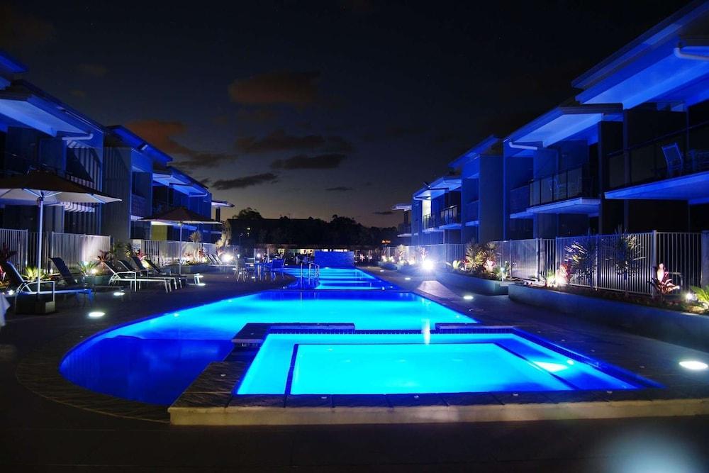 رمادا هيرفي باي