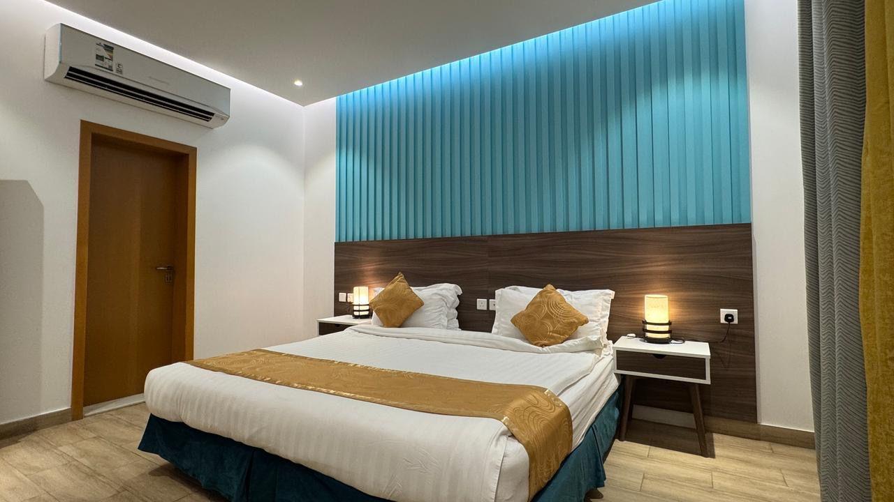 Elegant Chalet with Comfortable and Simple Furniture | 5675 Bedroom