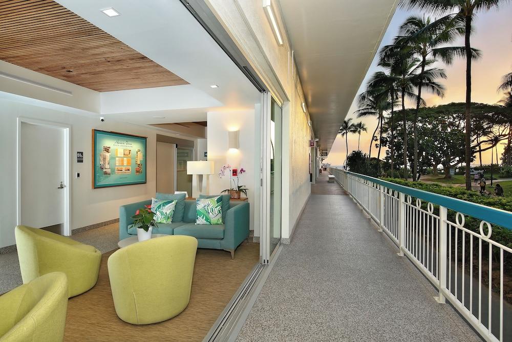 Waikiki Shore by OUTRIGGER Property Grounds
