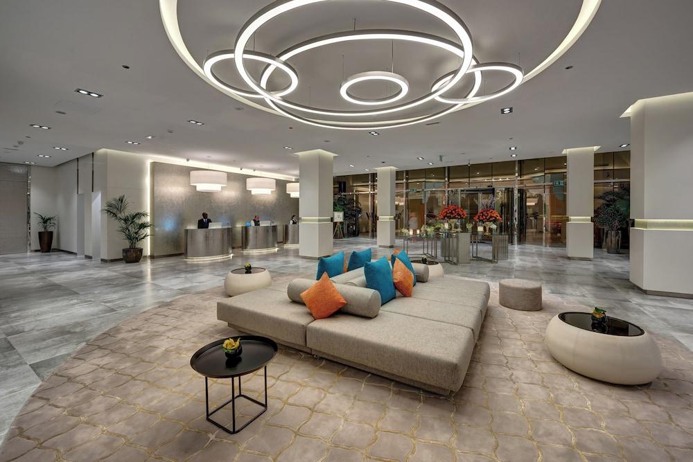 أرجان من روتانا مدينة الإعلام بدبي الردهة