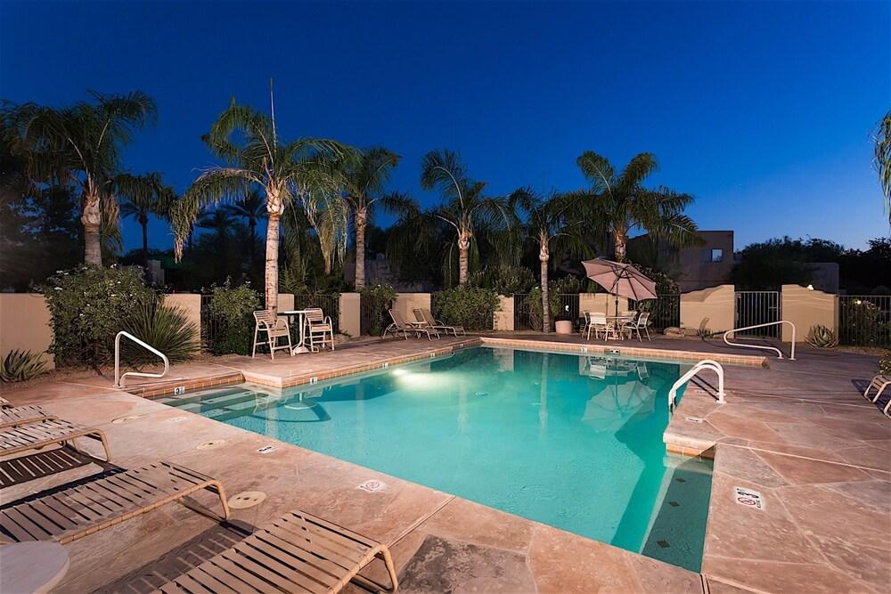 AZ Nirvana 3 BR by Casago