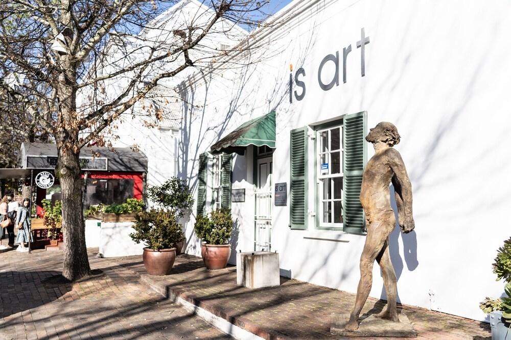 أفيمور إيكيهوف نمور 2 المنطقة الخارجية