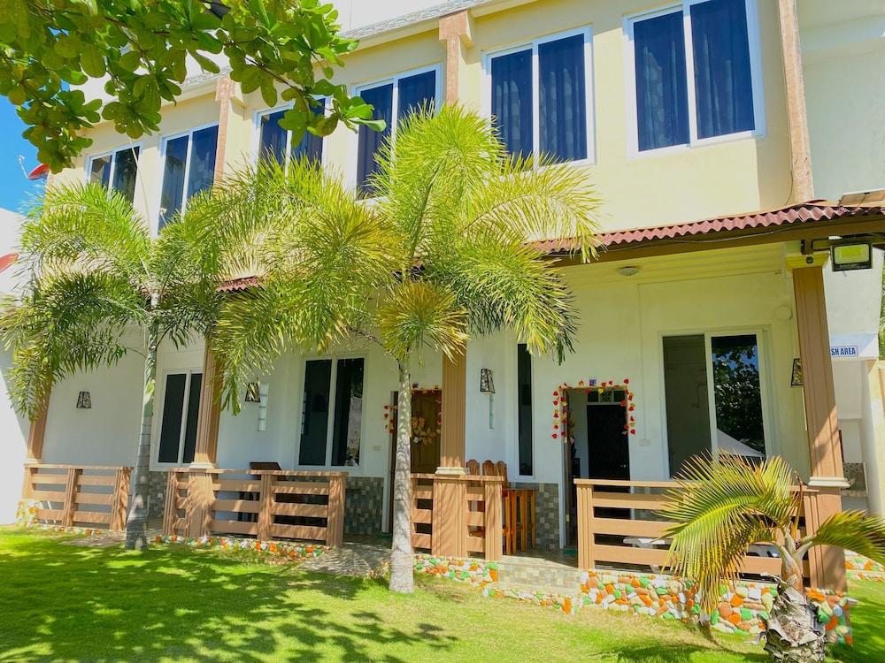 Oceanfront Beach Resort Featured Image