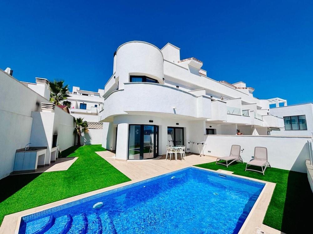 Scenic Villa in Finestrat With Private Pool