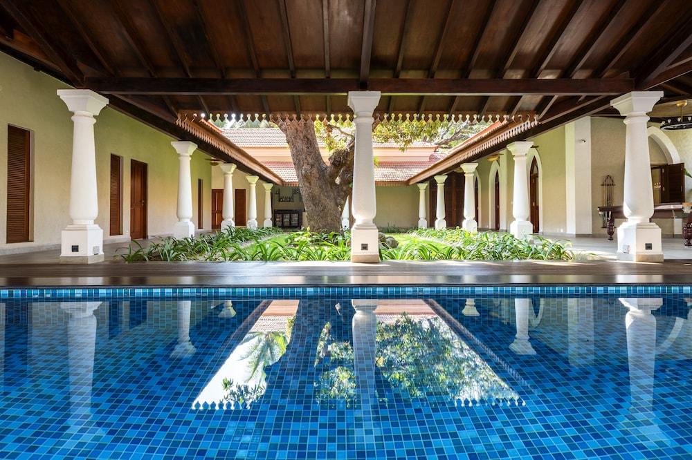 آم ا س ايز آند ترايلز فيلا سيوليم، جوا حمام سباحة مغطى/مكشوف