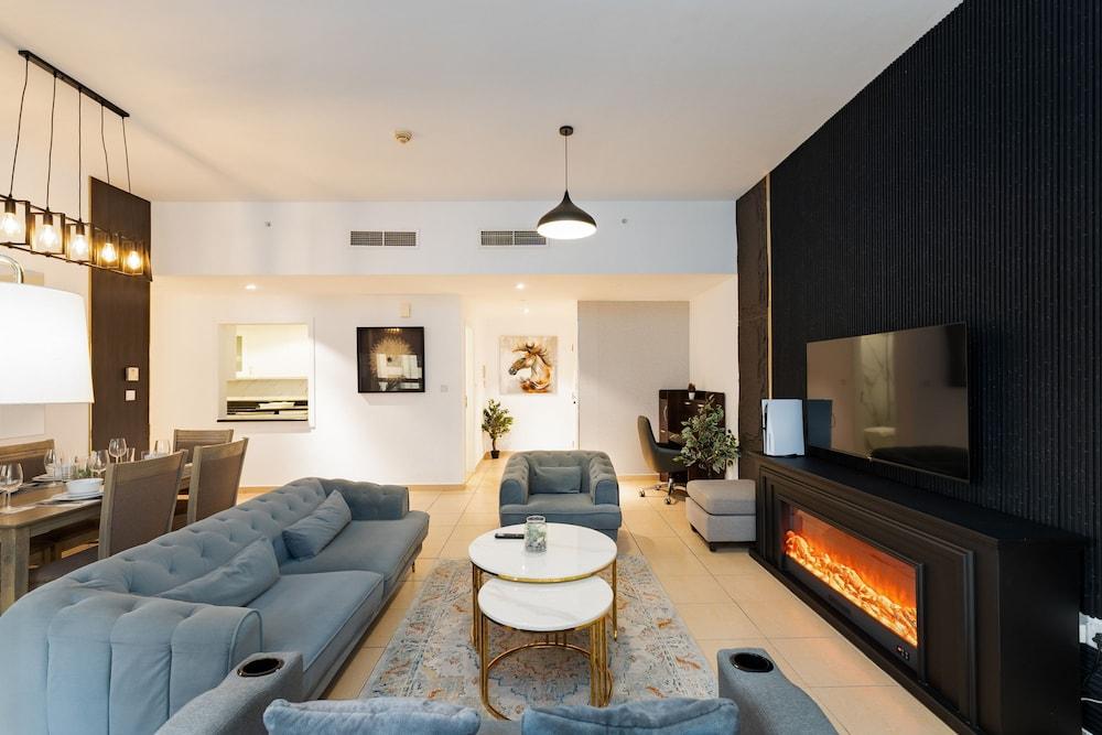 Cozy 3BR Space at JBR Beach Nearby Room