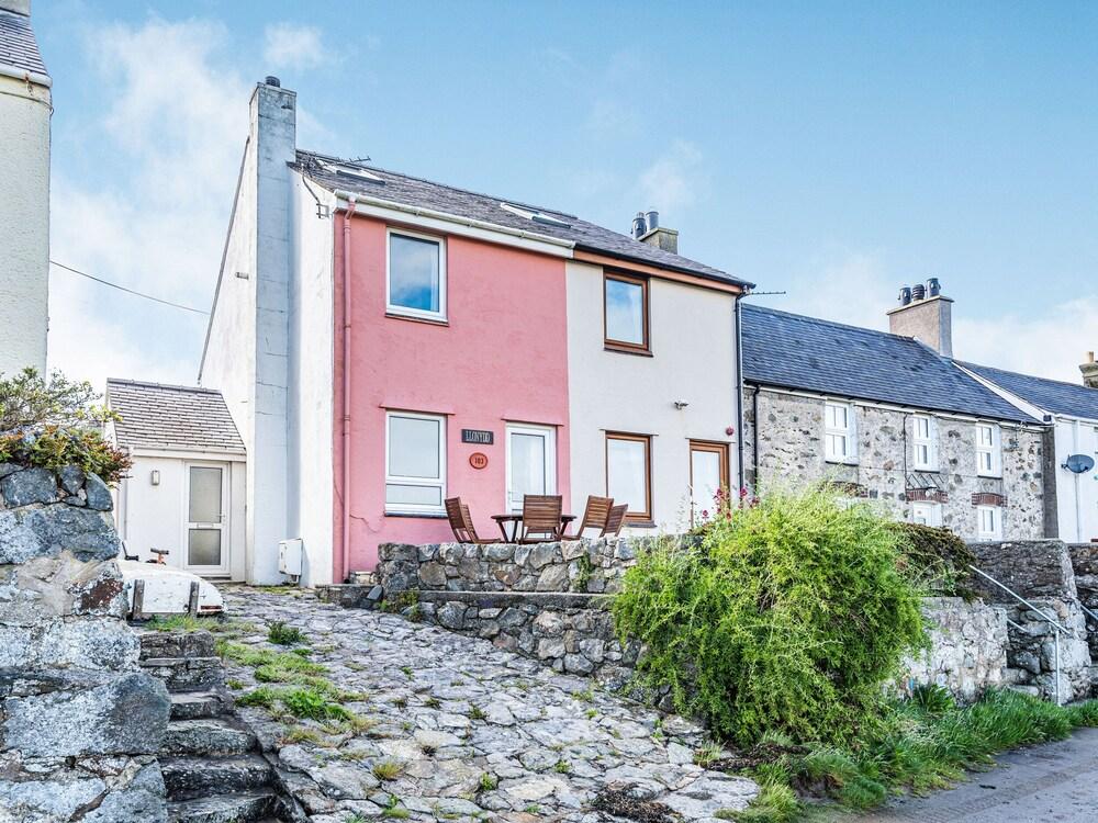 Llonydd Featured Image