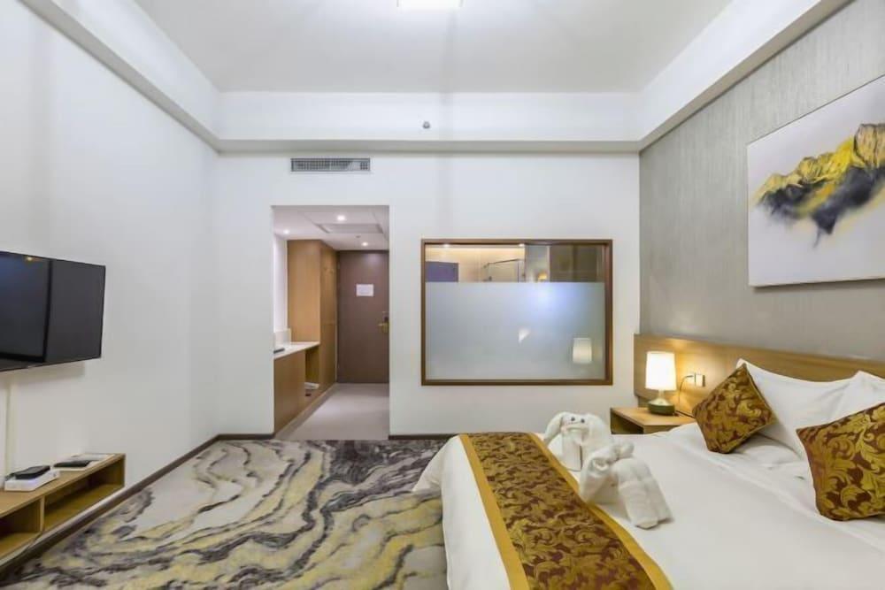 Dahua Jianguo Hotel