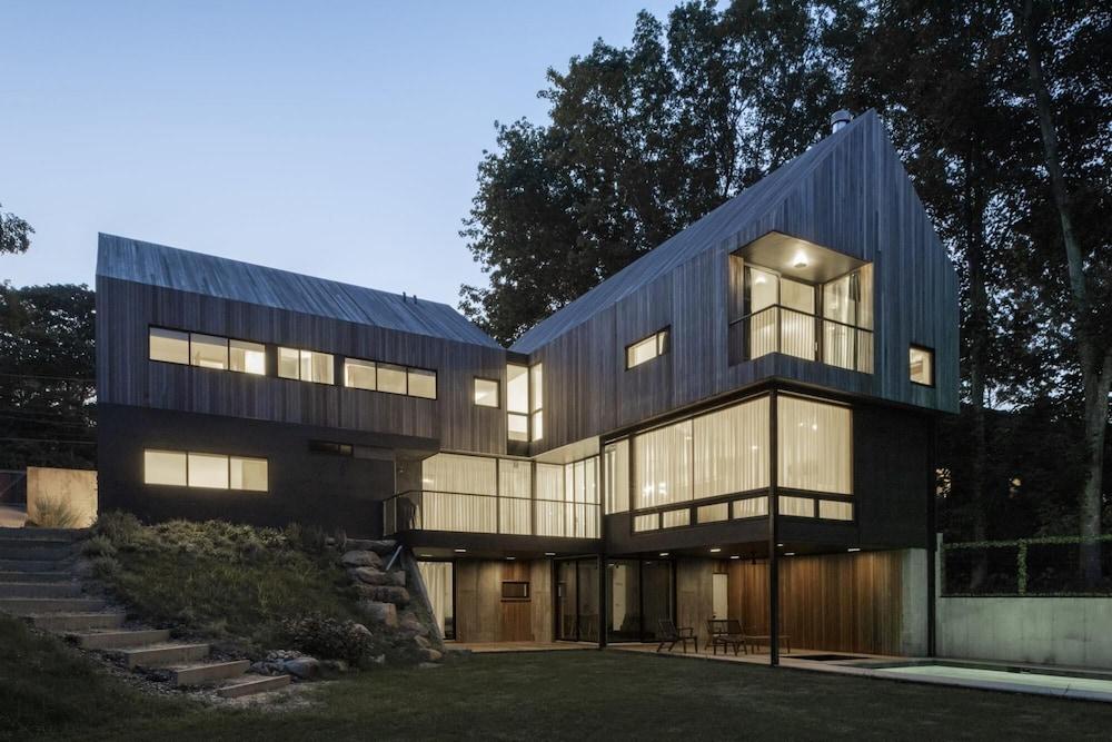 أوارديد لوكس سانكتواري بايك بوند باي روفيترافيل