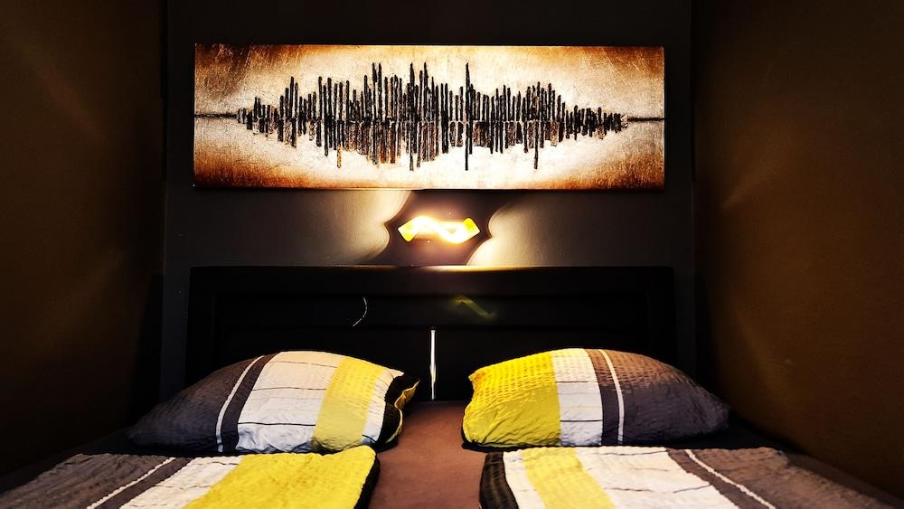 فيينا سيتي أبارتمنتس - سيتي سنتر لكشري أبارتمنت غرفة