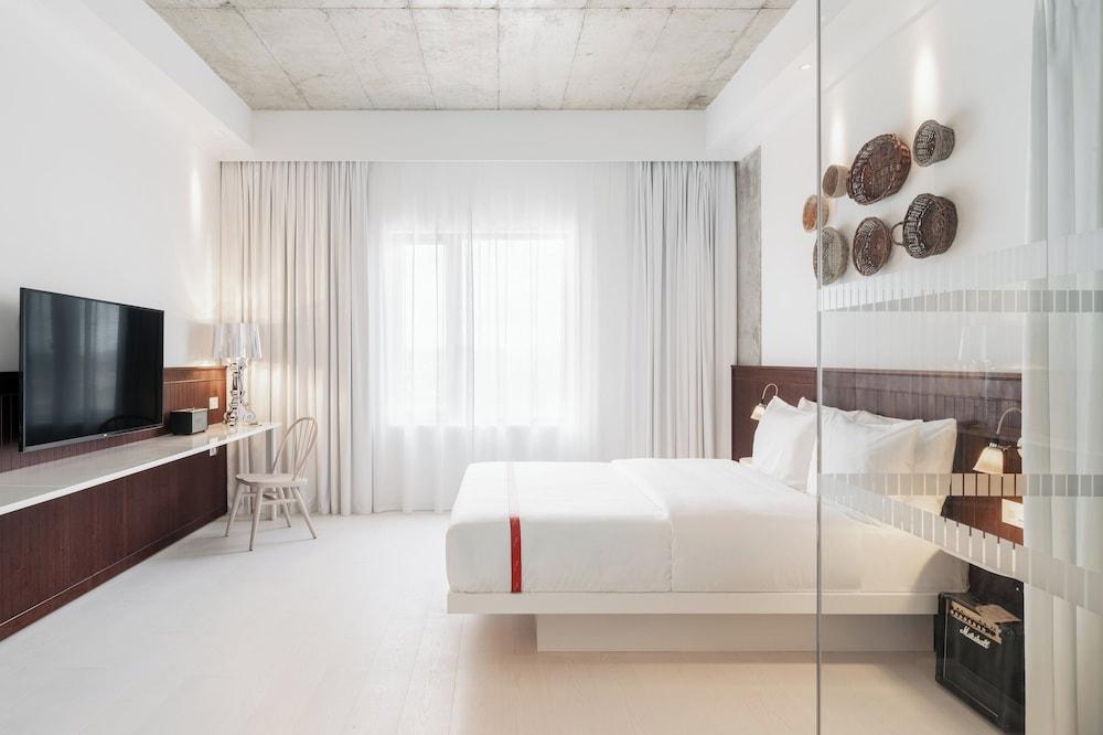 Ruby Molly Hotel Dublin Room