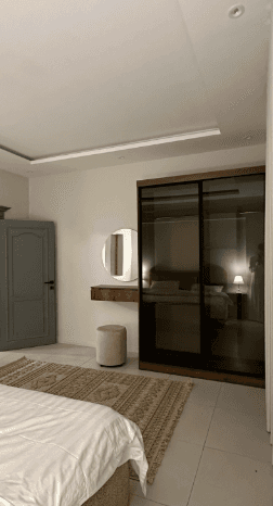 Modern Apartment with Self Check-in | 5486 Bedroom