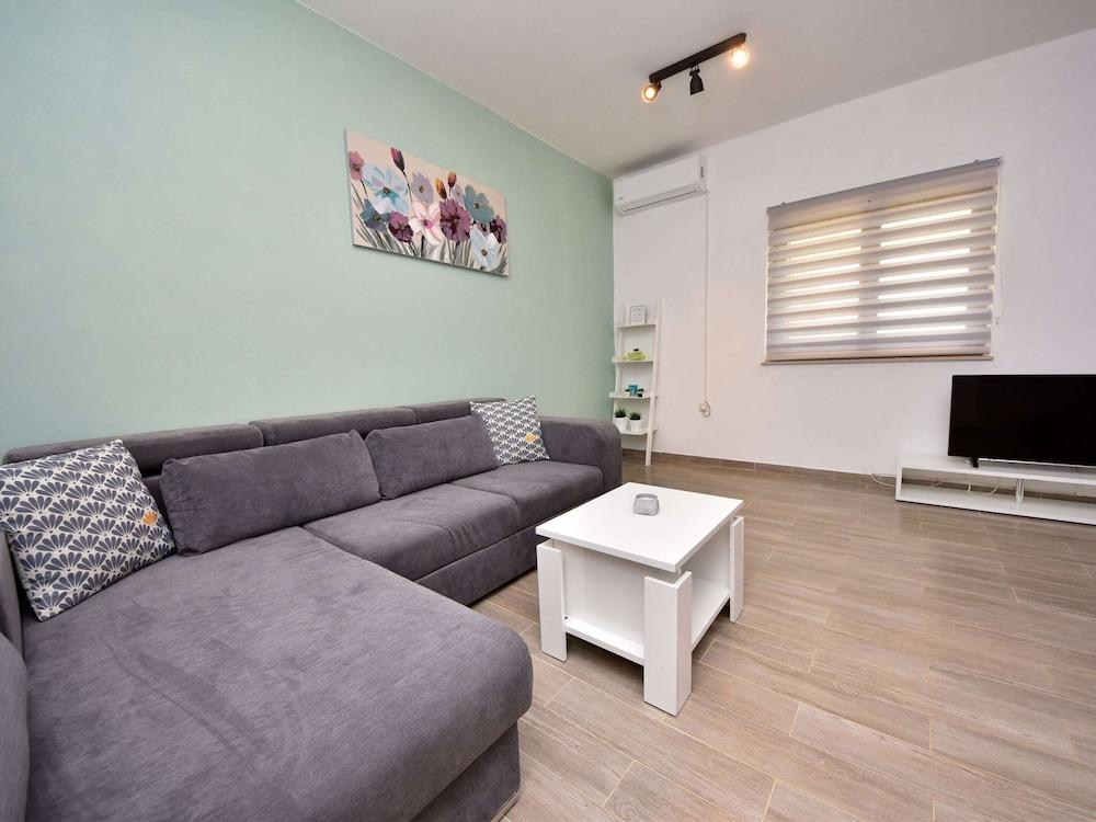 Apartment in Krusevo With Terrace