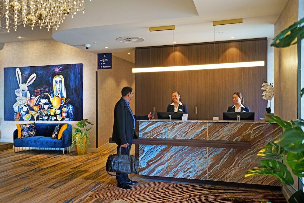 ذا سيبيل ويلينجتن لور هوت منطقة الاستقبال