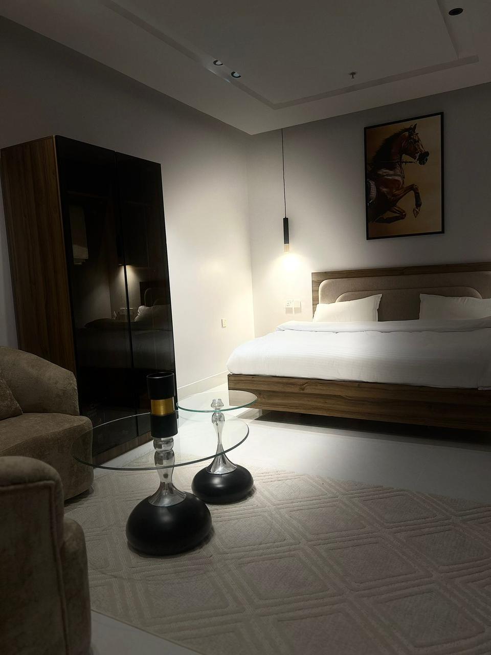 Attractive Studio with Self Check-in | 5765