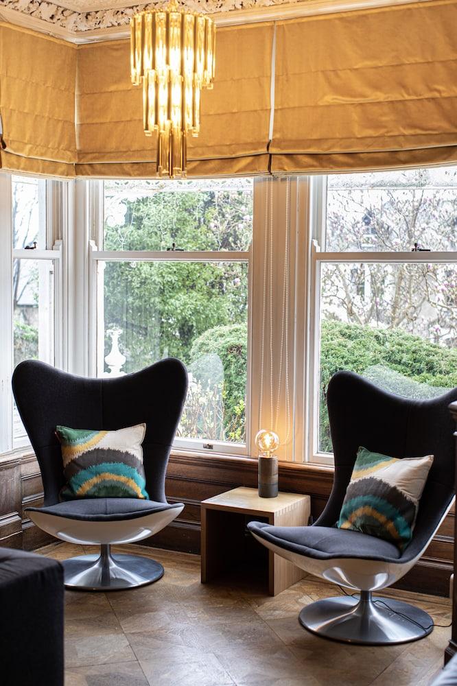 إسكايب بوتيك بي آند بي داخلي