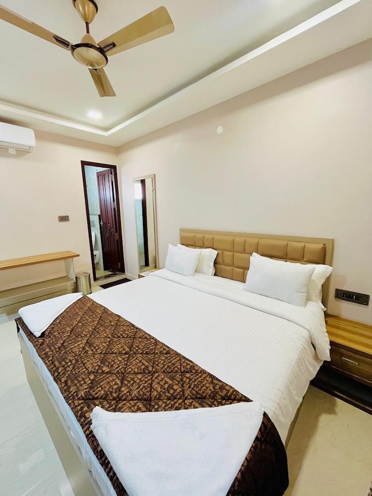 Magan Enclave Room