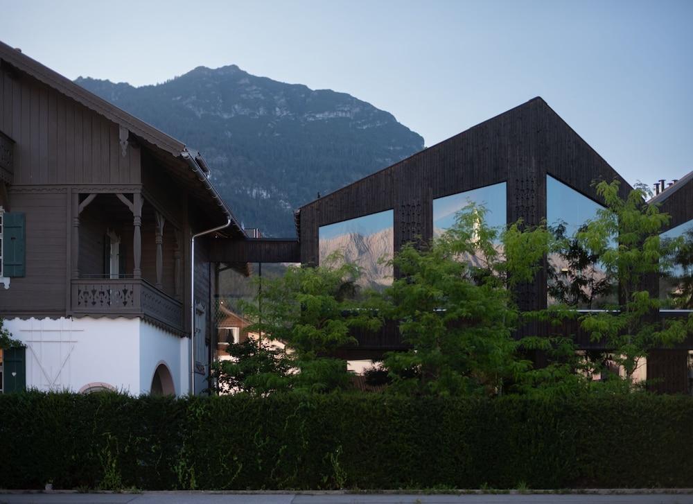 quartier - Lodges Tagesbar Forum Featured Image