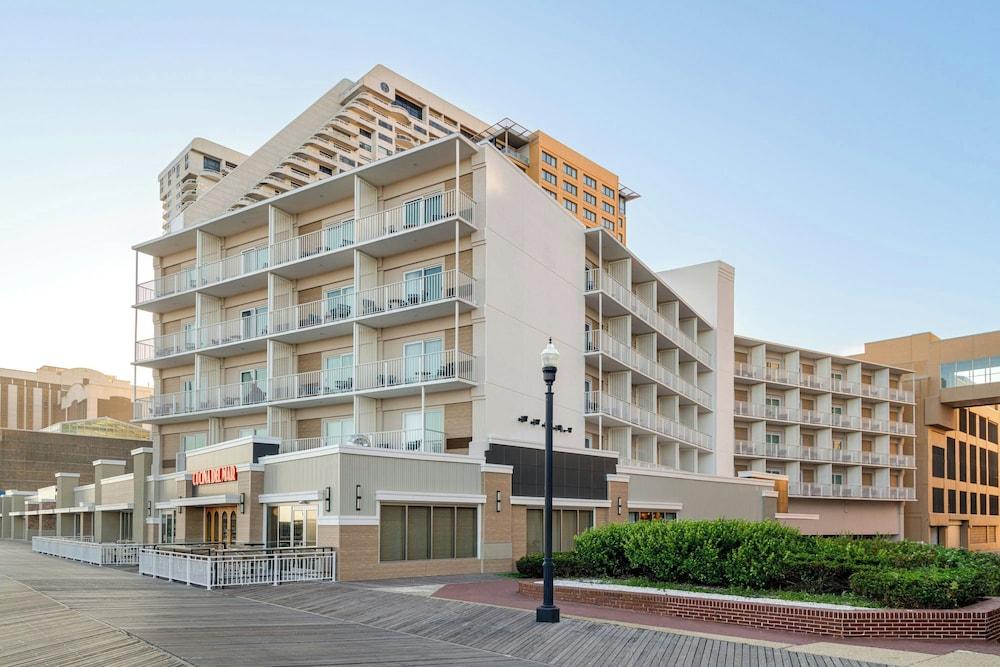 ذا سي هاوس هوتل، أتلانتيك سيتي بورد ووك، أيه تريبوت بورتفوليو هوتل