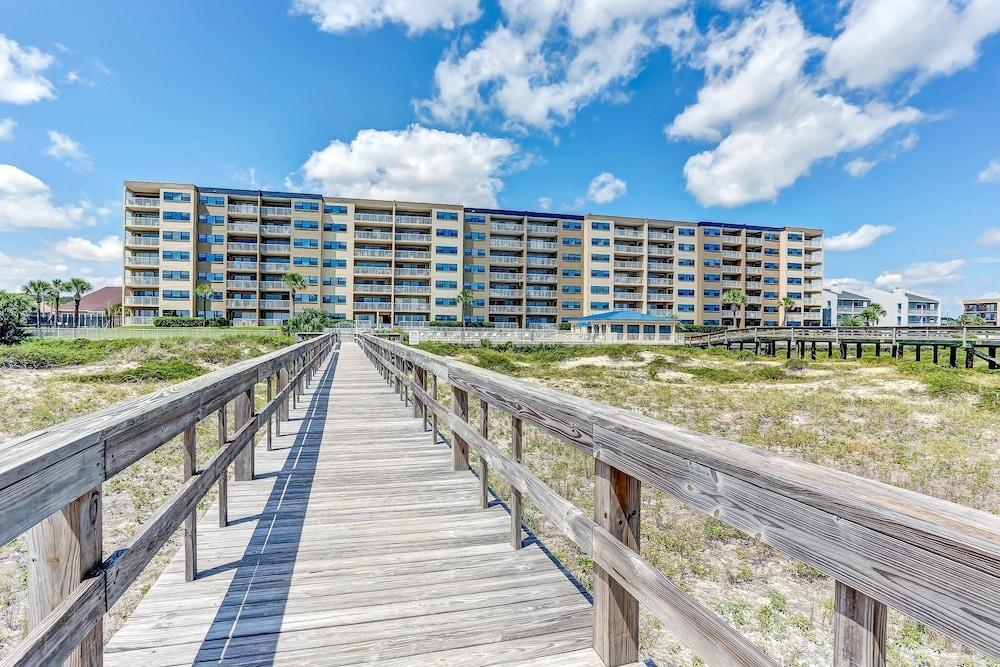 557 أميليا باي ذا سي 3 بد روم كوندو باي ريدآونينغ المنطقة المحيطة بالمنشأة