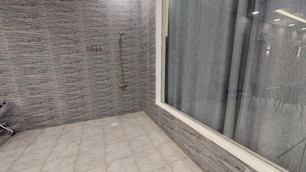 Comfy Chalet with Comfortable and Simple Furniture | 1510 Shower