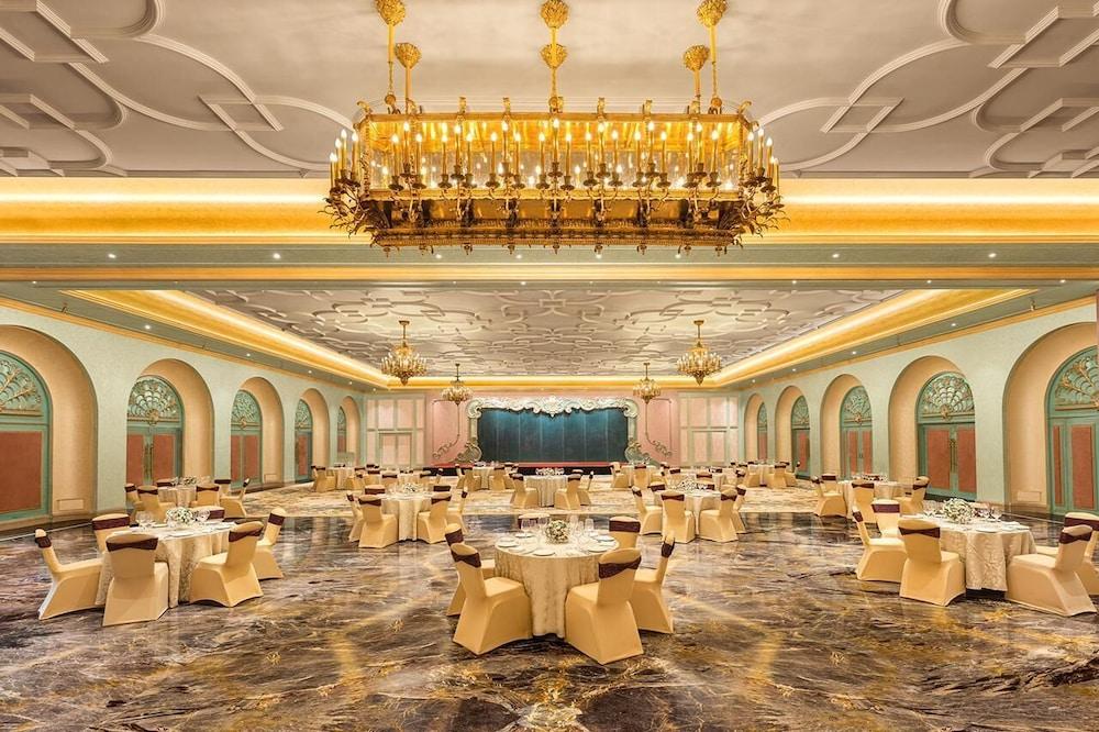 The Hillock Ahmedabad Interior