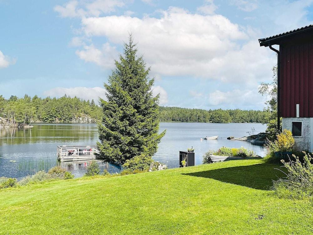 2 بيرسون هوليداي هوم إن نودينج المنطقة الخارجية