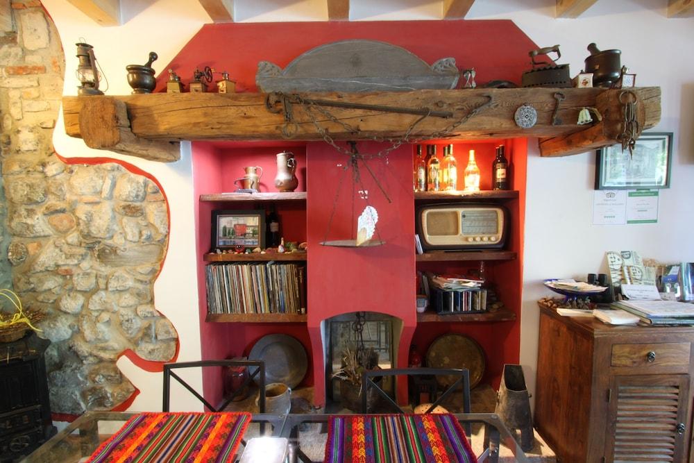 Nest on the Lake Interior