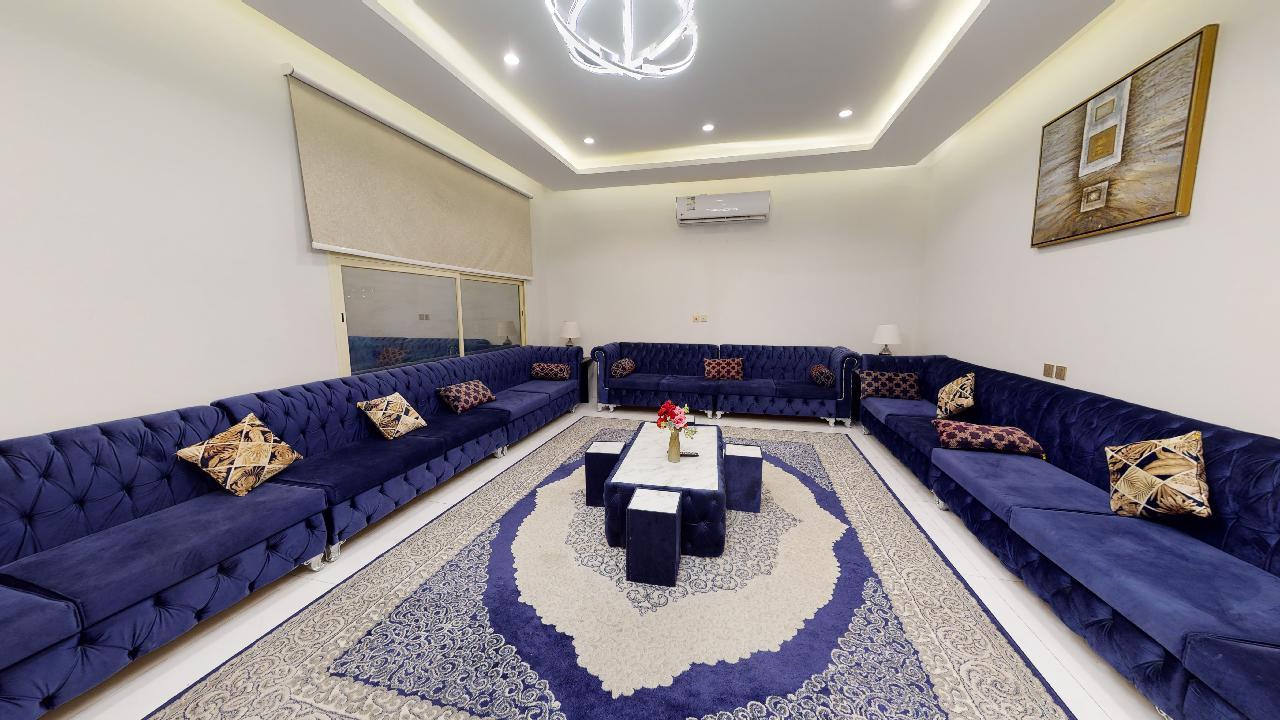 شاليه بتصميم أنيق وبأثاث مريح وبسيط | 1729