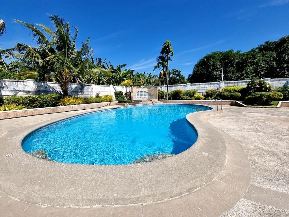 Kawayan Kiling Resort by Cocotel Outdoor Pool