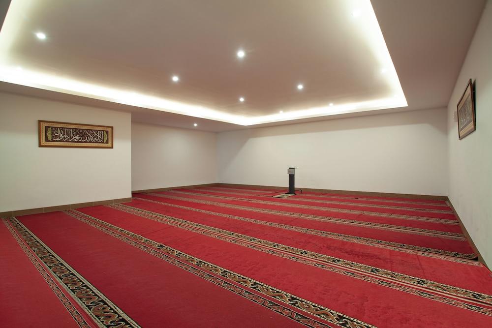 هاريس هوتل آند كونفينشن سيبينونج سيتي مول بوجور المنطقة الخارجية