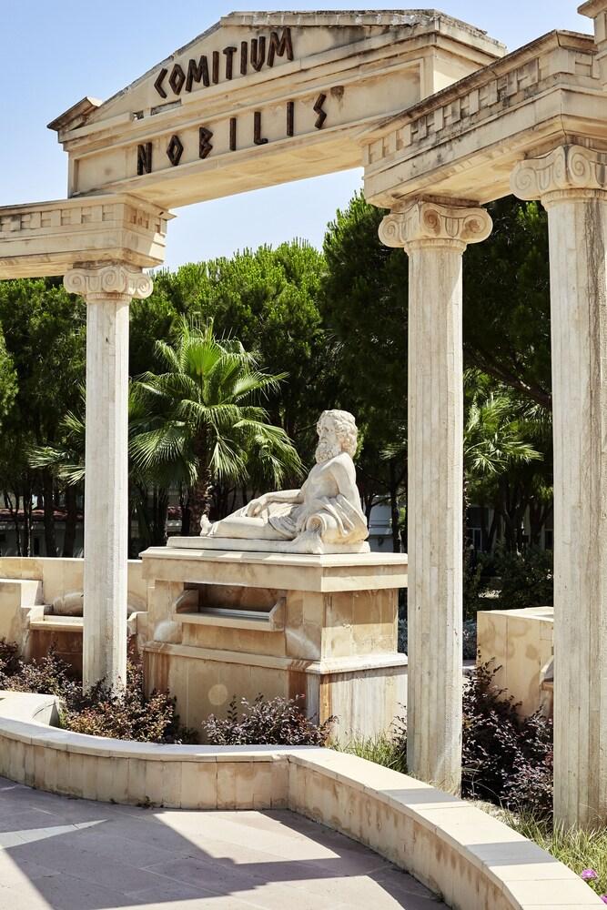 روبينسون نوبيليس - بسعر شامل جميع الخدمات المنطقة الخارجية