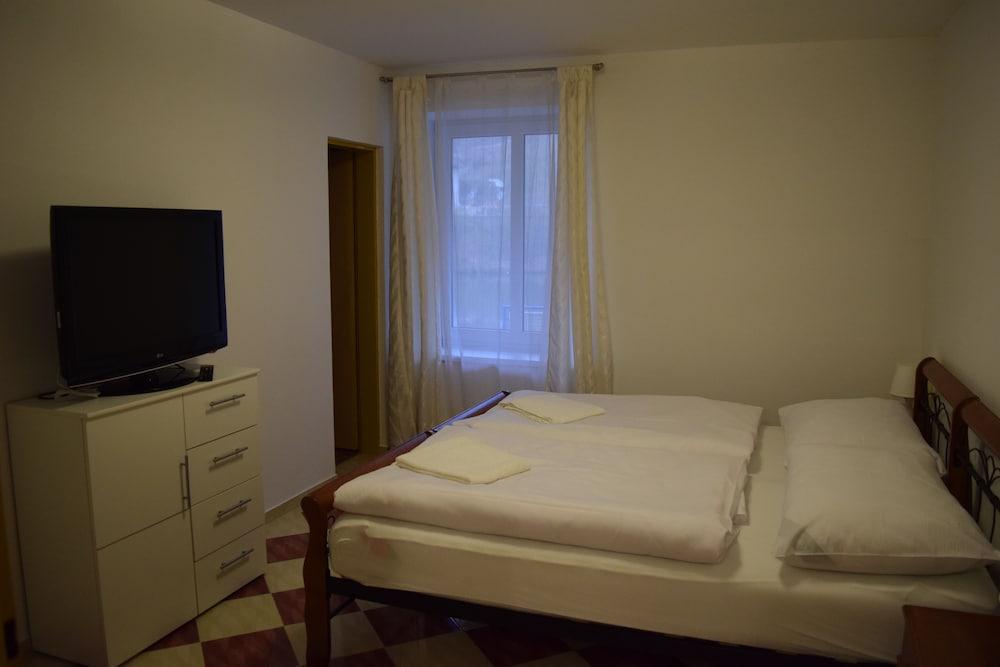 هوتل أوستندي