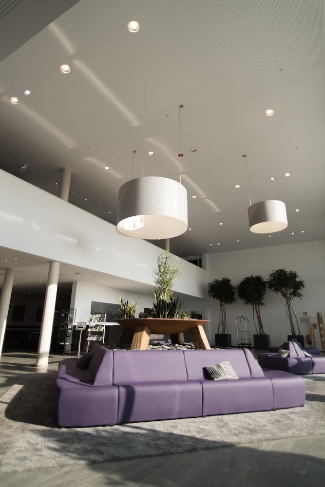 هوتل أبسولوت جولفريزورت جيرنشايم منطقة الجلوس في الردهة