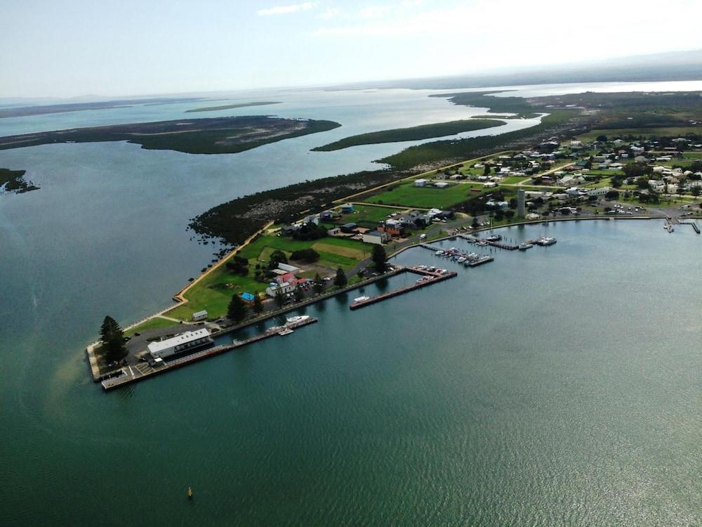 Port Albert Motel Aerial View