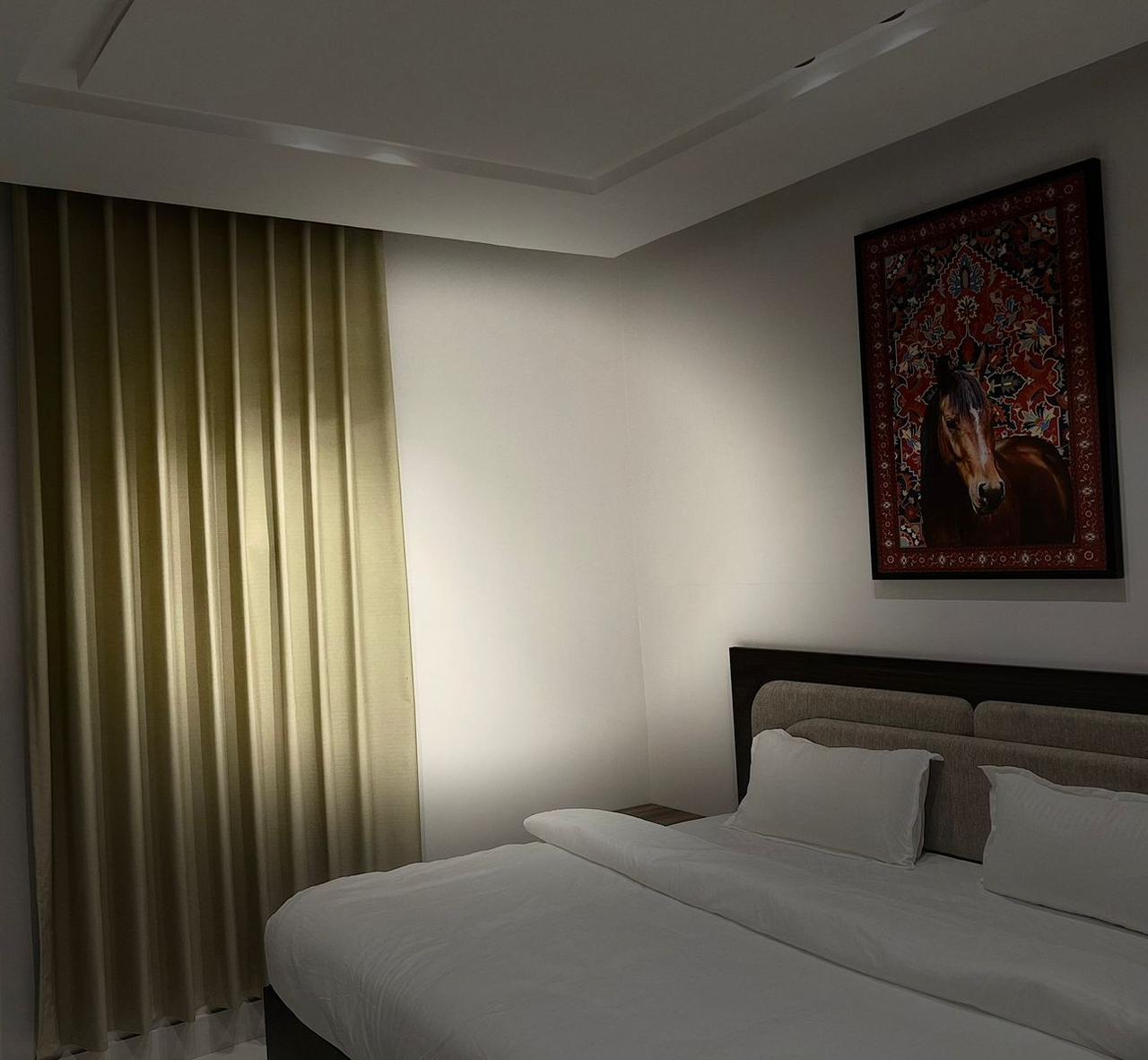 Comfy Studio with Self Check-in | 5770