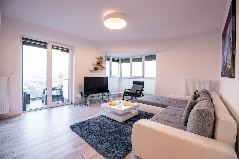 لاكشري ويست بارك 2 ريزيدنس ليك فيو دبليو 4