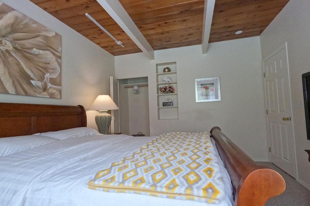 سي لا في رير بيسفول هيدين جيم غرفة