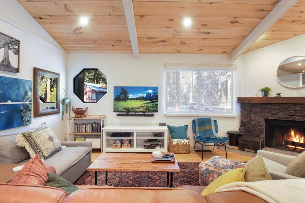 Pino Point Steps to Tahoe Beaches