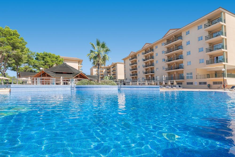 Aparthotel Can Picafort Palace Exterior