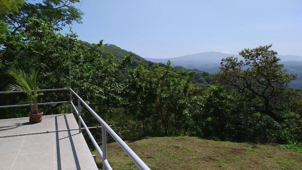Journeys End-stunning Views In Gated Community Property Grounds