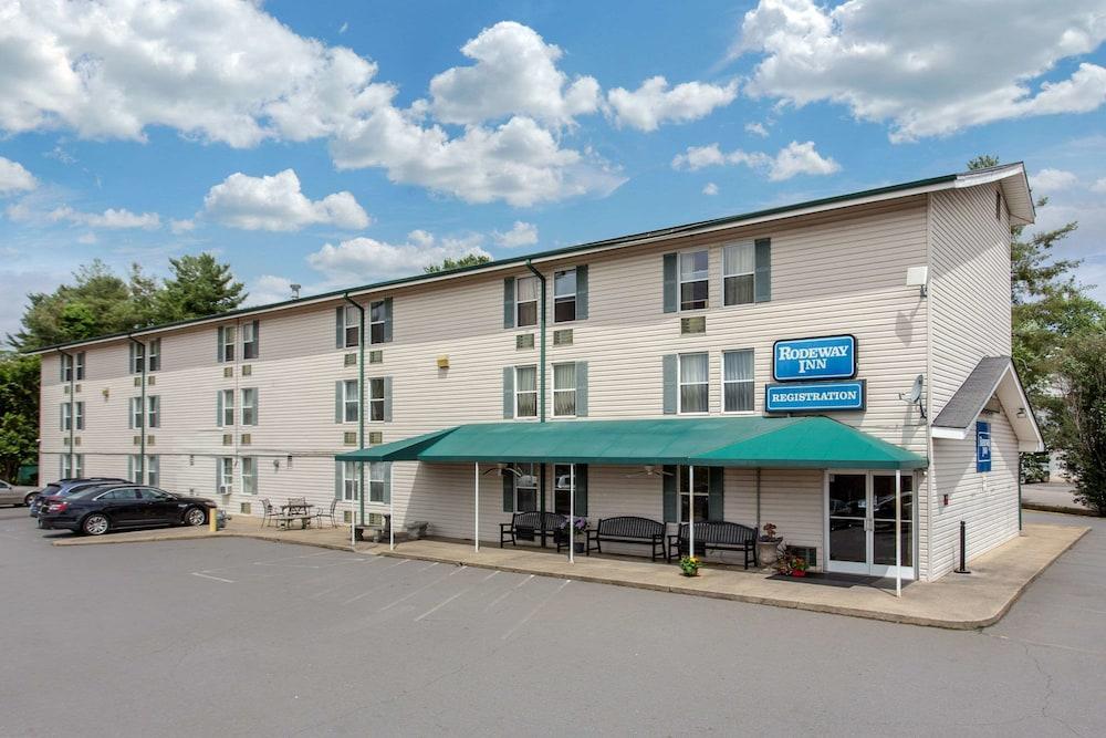 رودواي إن آشيفيل